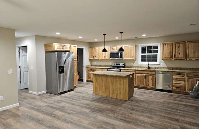 121 Clyde Miller Dr - 121 Clyde Miller Drive, Telford, TN 37690