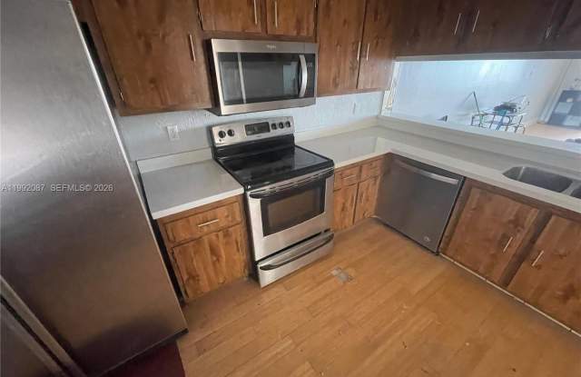 8040 Hampton Blvd photos photos