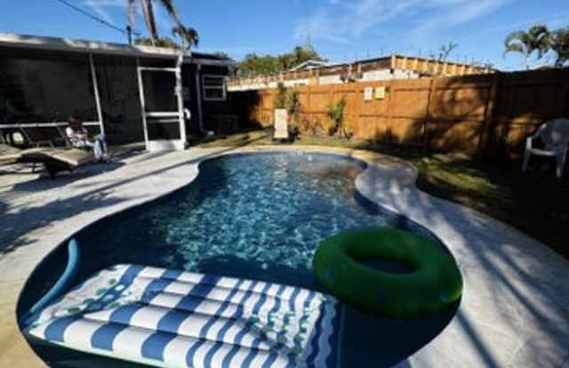 200 NE 56th Street, Fort Lauderdale, FL 33334 photos photos