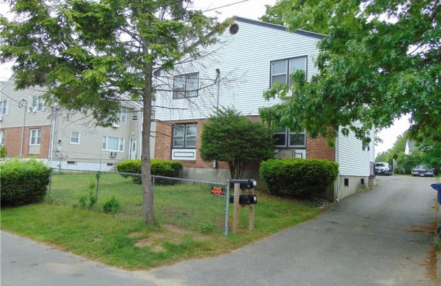 74 Royal Oak Drive - 74 Royal Oak Dr, Waterbury, CT 06708
