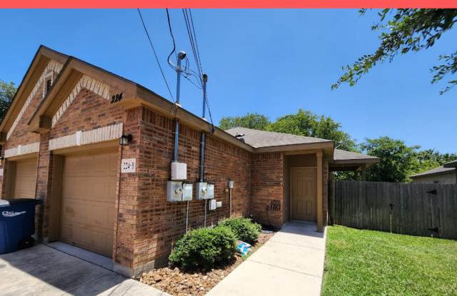 2 Weeks Free Rent / 3/2/2 Duplex / Stained Concrete Floors / Refrigerator / Fenced in Backyard / Close to HWY 46 & I-35 / CISD photos photos