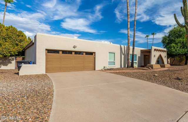 10627 N 44TH Court Gallery 3