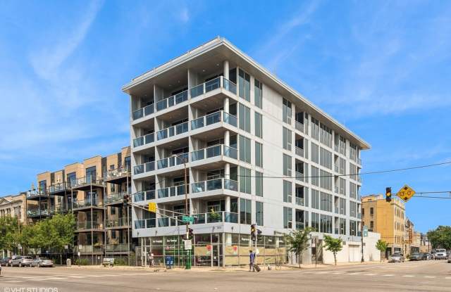 2800 W NORTH Avenue photos photos
