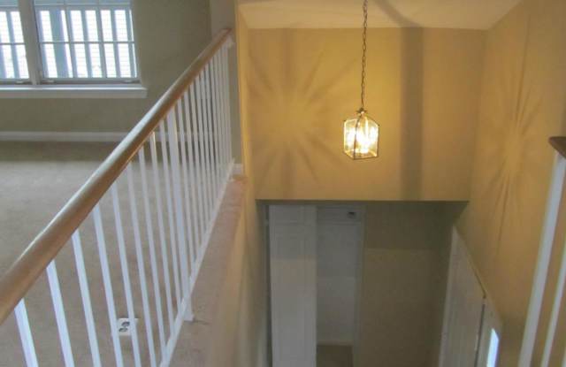 4801 RIVER VALLEY WAY Gallery 4
