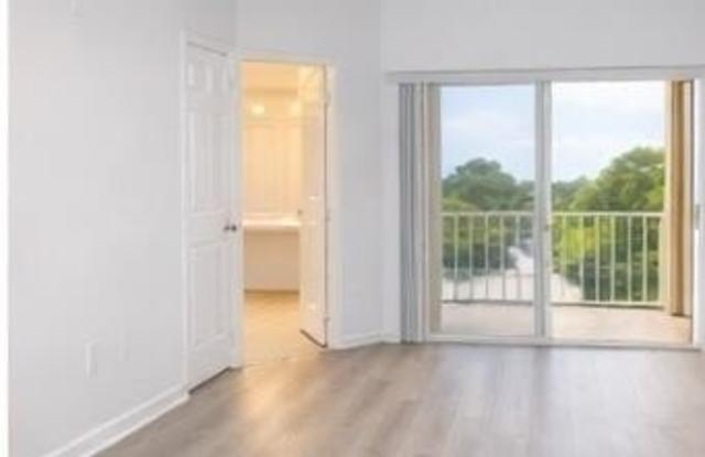 2100 Greenview Shores Boulevard unit: 523 - 2100 Greenview Shores Boulevard, Wellington, FL 33414