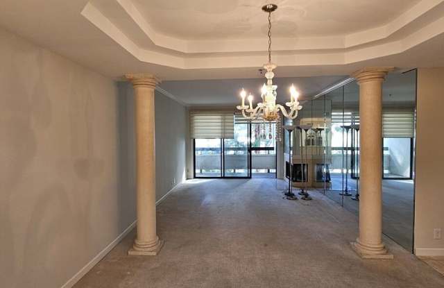 2122 Century Park Ln Gallery 2