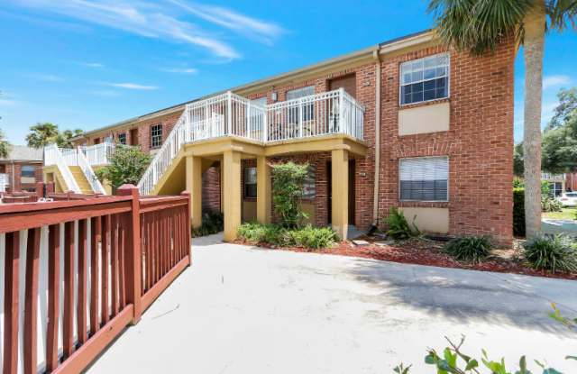 464 Banyon Tree Cir Apt 206 Gallery 4