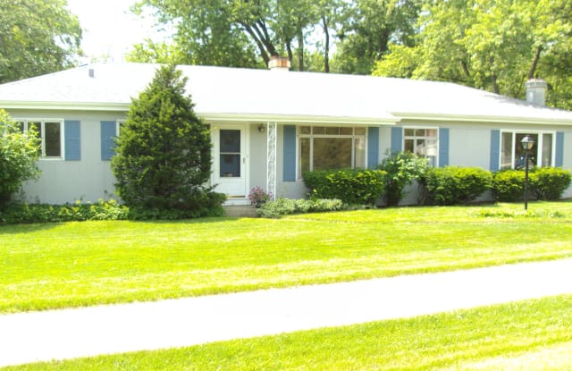 3900 Glendenning Road - 3900 Glendenning Road, Downers Grove, IL 60515