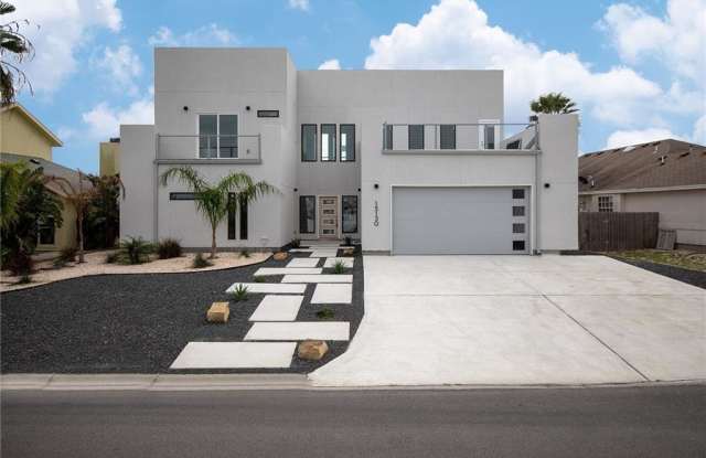 15130 Reales Dr - 15130 Reales Dr, Corpus Christi, TX 78418