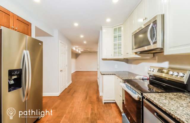 1202 Addison Court Gallery 3