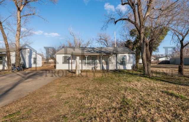 110 North Doris Street photos photos