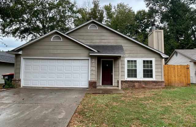 2206 Timberwood Ln Gallery 1