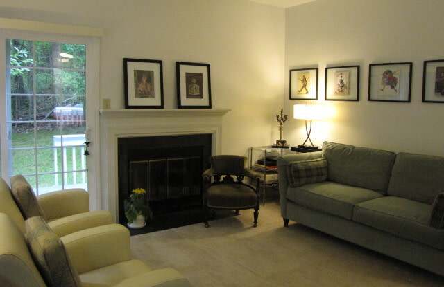 103 Hunting Chase Gallery 2