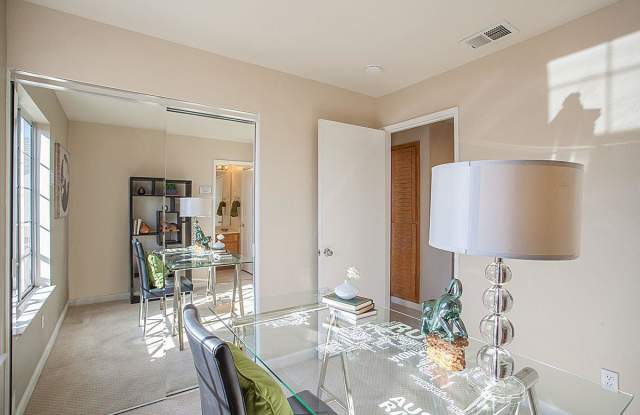 370 Montecito Way Gallery 3