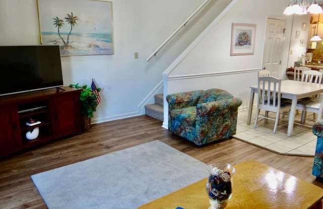 Free Utilities! Seasonal Rental available from 9/8/24-3/31/2025 photos photos