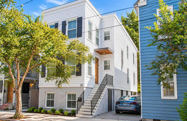 Downtown Charleston | 4BR/4BA | Two Primary Suites | 1.6 Miles to MUSC | Private Parking! Gallery 1