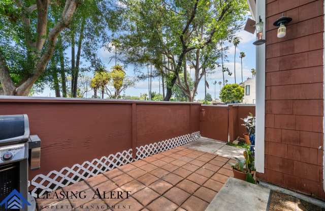 19431 Sherman Way - 16 Gallery 3
