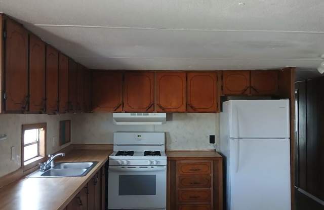 “Comfortable and Convenient” 3 bedroom 2 bathroom Gallery 3