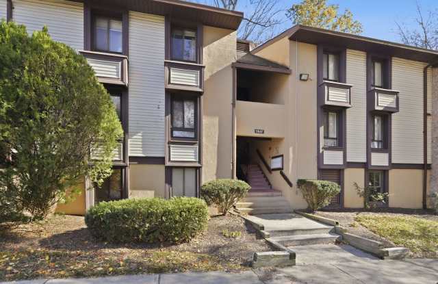 Beautifully Renovated 2-Bedroom Condo in the Heart of Reston! photos photos