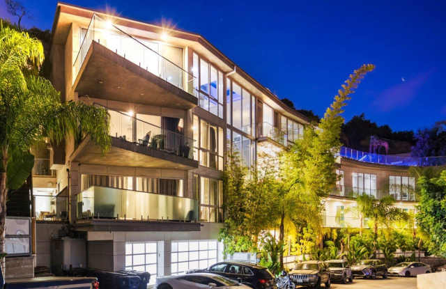 6425 Weidlake Dr - 6425 Weidlake Drive, Los Angeles, CA 90068