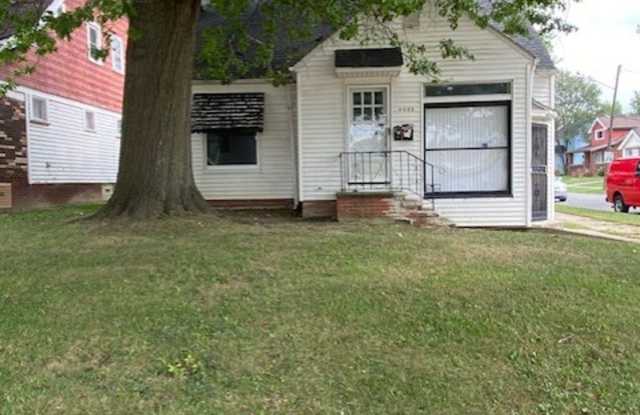 4- Bedroom -Rent Ready Gallery 1