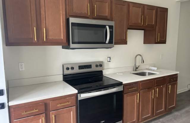 2810 Winchester St photos photos