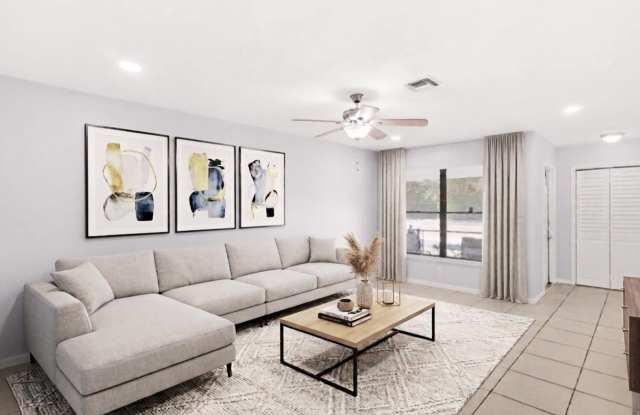 7106 NW 80th Avenue photos photos