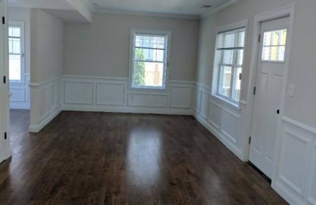 12 Roberts - 12 Roberts Street, Somerville, MA 02145