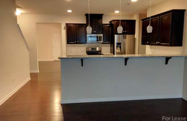 176 Glastonbury Drive Gallery 3