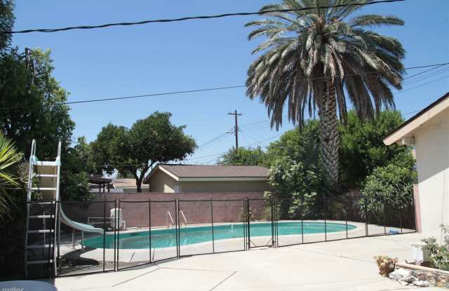 18619 Nordhoff Street Gallery 4