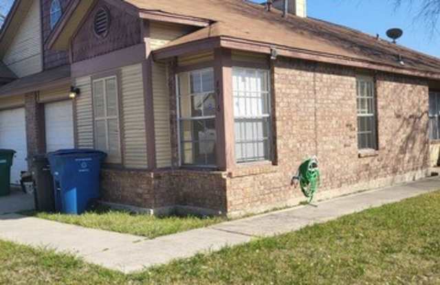 8916 Fall River - 8916 Fall River Drive, San Antonio, TX 78250