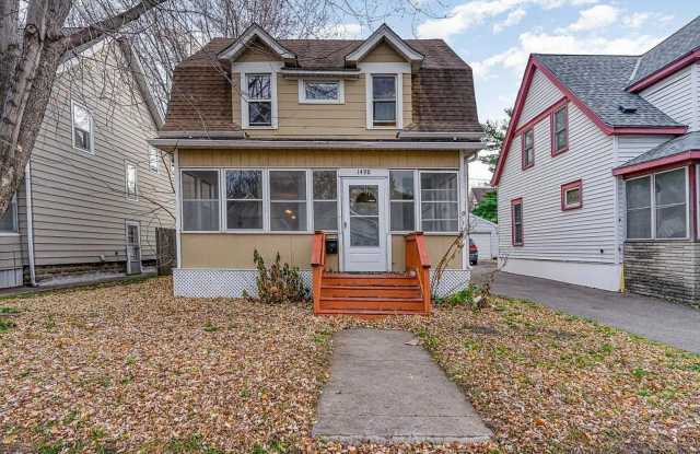 4 Bed unit available near Concordia University!!! photos photos