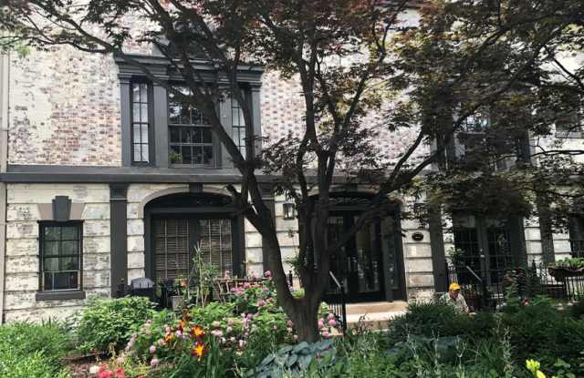 Dupont Circle/Logan Circle One Bedroom With Vaulted Ceilings, Washer/Dryer In Unit,  Floor to Ceiling Windows! photos photos