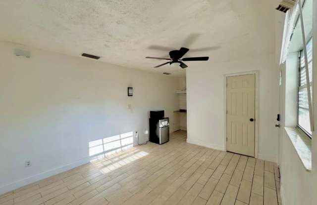 6716 PAUL REVERE Court Gallery 3