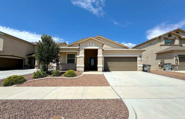 Northeast El Paso 4 Bed Refrig A/C! photos photos