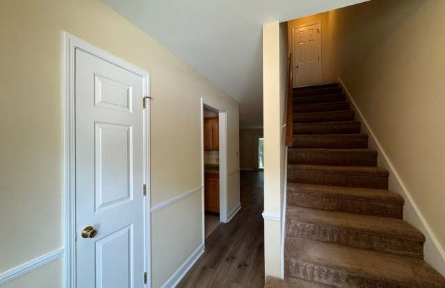 5902 King Charles Ct Gallery 3