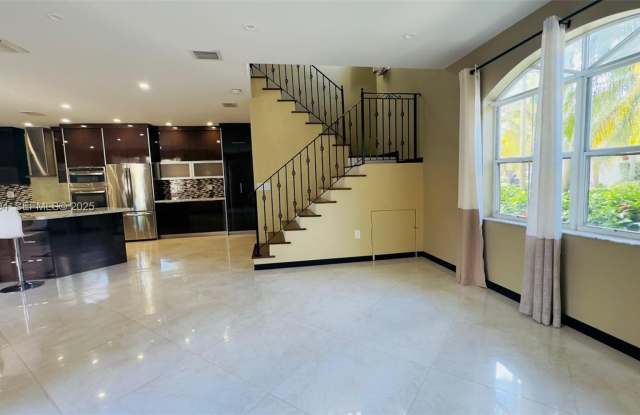 1094 Redwood Street 1094, Hollywood, FL 33019 photos photos