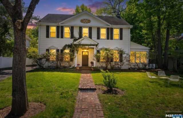 80 Glenwood Road photos photos