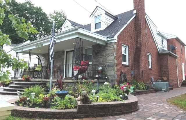 52 ARDMORE AVENUE - 52 Ardmore Avenue, Runnemede, NJ 08078