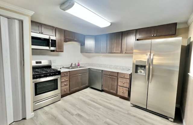 401 Brett Street South - 401 Gallery 2