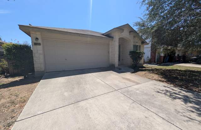3 Bedroom in Dove Crossing / Extra Dining or Living Space / Community Pool / NBISD *2 weeks free rent* Gallery 3