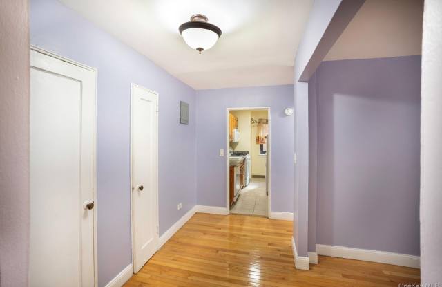 102-55 67 Road Gallery 3