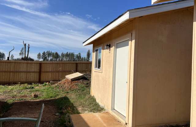 1563 Sawpeck Way - 1563 Sawpeck Way, Paradise, CA 95969