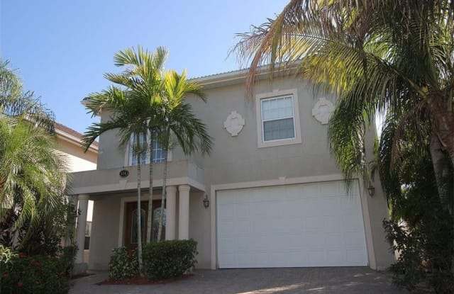 814 105th AVE N - 814 105th Avenue North, Naples Park, FL 34108