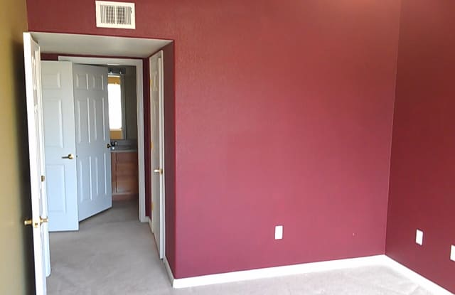 10056 E Carolina Pl Apt 202 Gallery 3