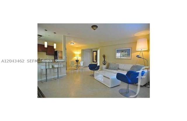 101 Collins Ave Gallery 4