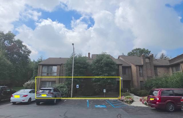 Centrally located, 2-bedroom, 1-full bathroom 1st fl condominium in the prestigious Willowbrook Development! photos photos