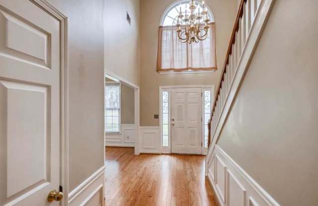5057 Hopeland Drive Gallery 2