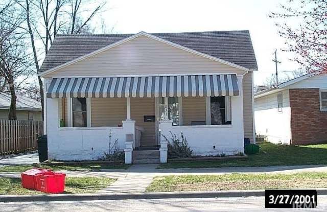 831 W 6th Street - 831 West 6th Street, Bloomington, IN 47404
