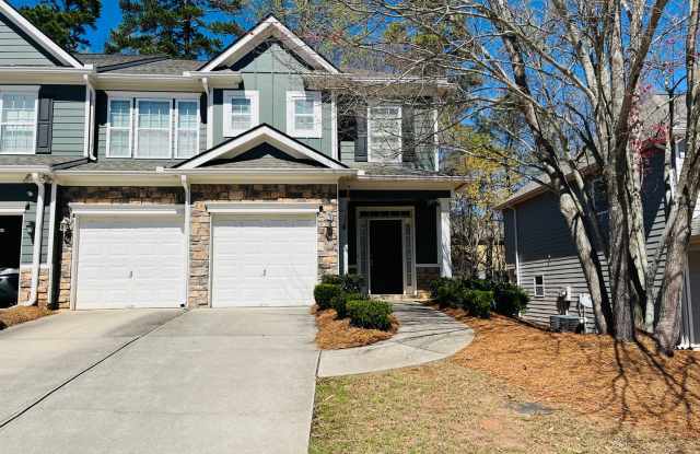 Wow! 3 bedroom 2.5 bathroom home in Newnan, 2100 plus sqft, 2 car garage, huge rooms, must see! photos photos